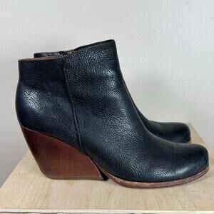Kork Ease Women’s Black Leather Chandra Wedge Ankle Booties Stacked Heel 9.5M